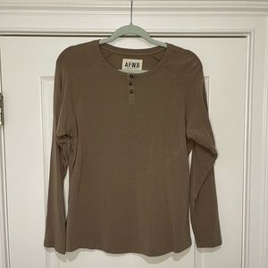 Alpha Forward Henley